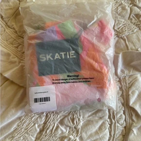 Skatie Kelly Bottom in Puka - Picture 2 of 6